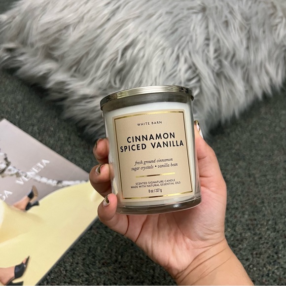 White Barn Other - WHITE BARN Cinnamon Spiced Vanilla Scented Candle Cute Home Decor Accessory 8 oz